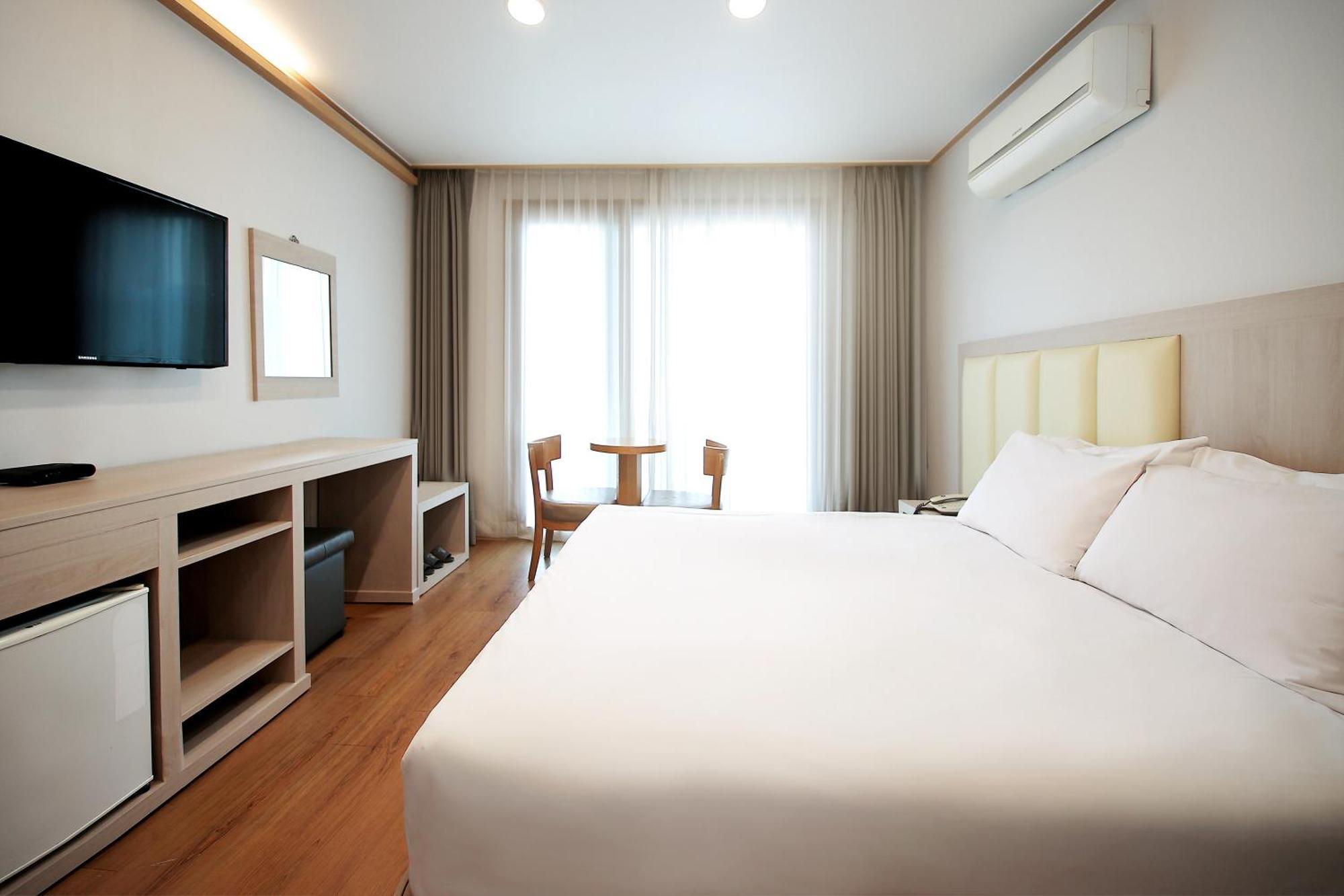 Shin Shin Hotel Jeju City Exterior foto